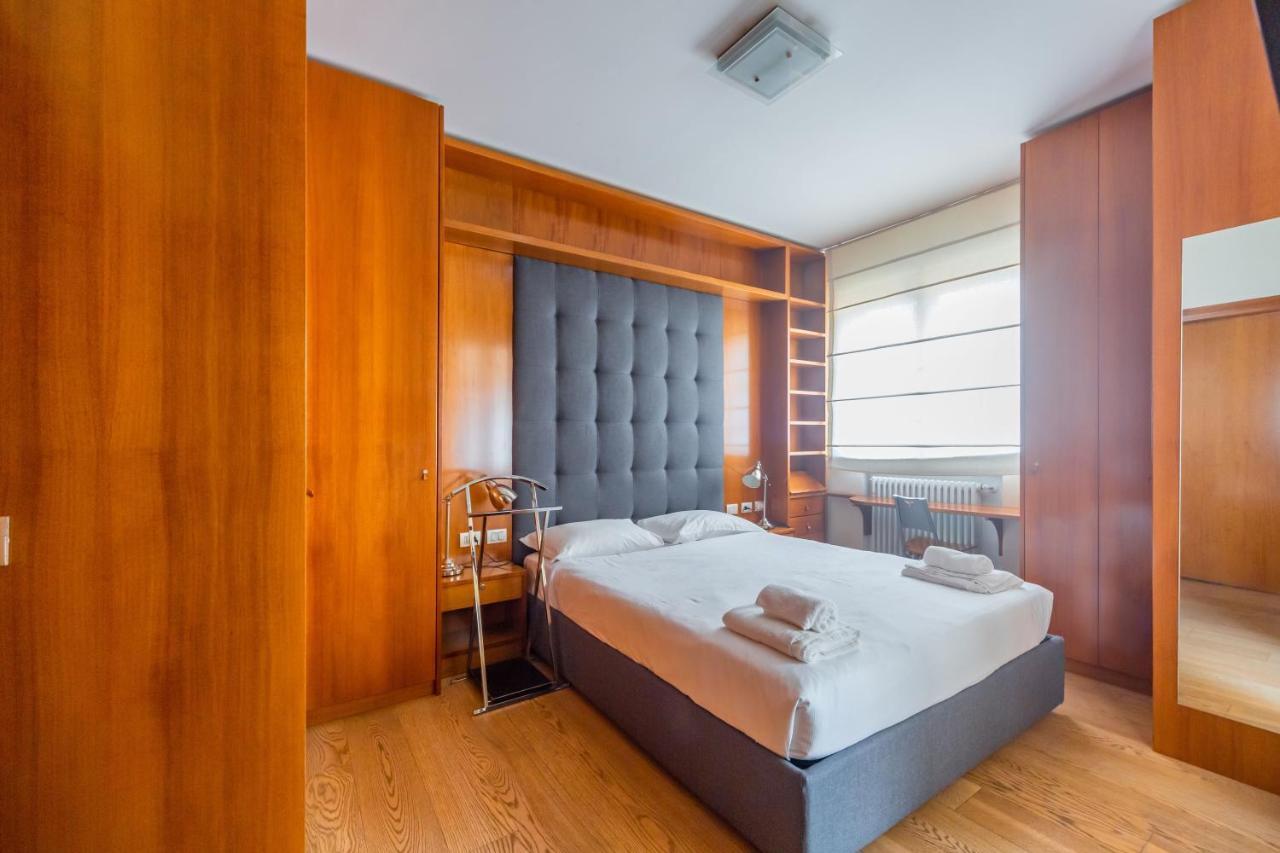 Cozy Apt - Corso Vercelli & Conciliazione M1 Milan Extérieur photo
