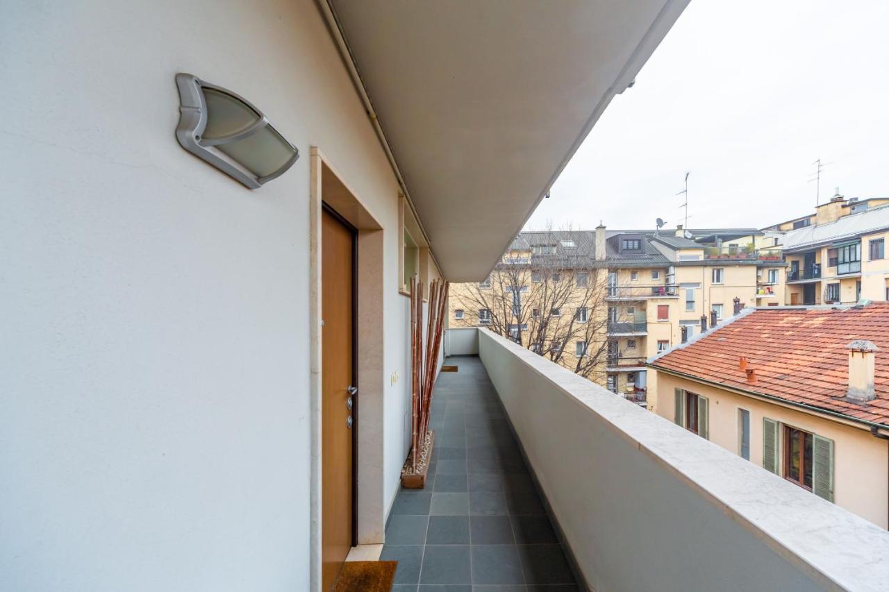 Cozy Apt - Corso Vercelli & Conciliazione M1 Milan Extérieur photo