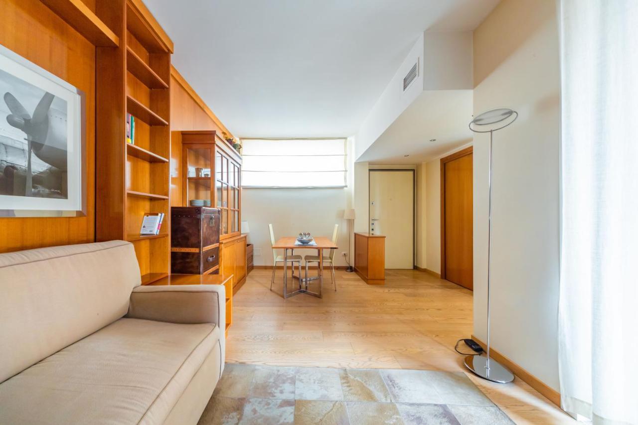 Cozy Apt - Corso Vercelli & Conciliazione M1 Milan Extérieur photo